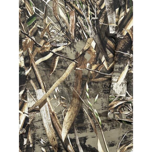 Drake Waterfowl Systems EST Camo Wing shooter Long Sleeve Size M - Picture 2 of 11
